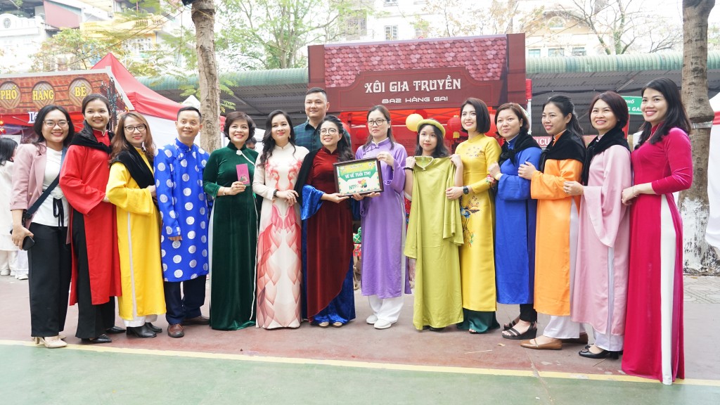 Trường THCS Nguyễn Tri Phương rộn ràng lễ hội “Vũ khúc xanh” lần thứ 9