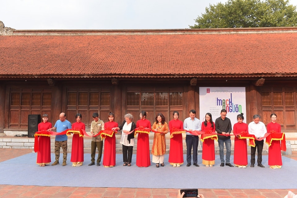 Tình yêu Hà Nội qua triển lãm 