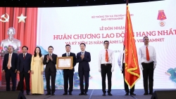 Báo VietNamNet đón nhận Huân chương Lao động hạng Nhất