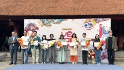 Chiêm ngưỡng tranh con rồng tại Văn Miếu – Quốc Tử Giám