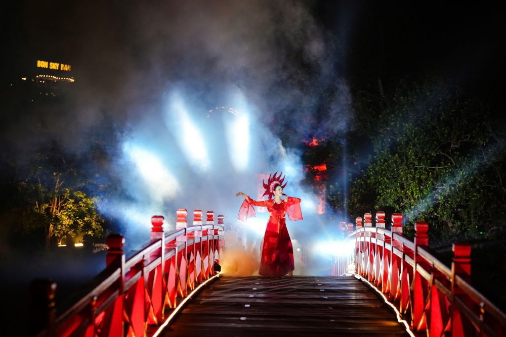 Đẩy mạnh chuyển đổi số để phát triển công nghiệp văn hoá