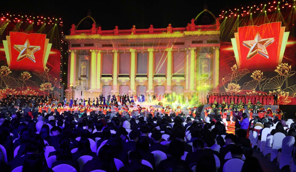 Khi khát vọng Thủ đô hòa nhịp cùng khát vọng dân tộc: Niềm tin gửi Đại hội XIV của Đảng