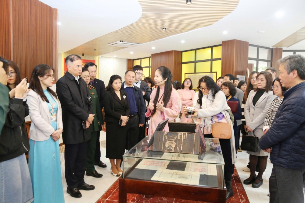 Đưa di sản tư liệu thế giới đến gần hơn với công chúng Đưa di sản tư liệu thế giới đến gần hơn với công chúng