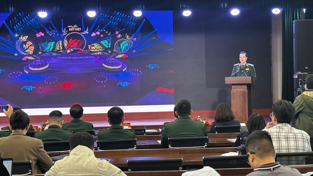 Chương trình nghệ thuật chính luận 