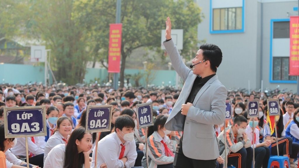 Giáo dục kỹ năng sống cho học sinh với chủ đề yêu thương và biết ơn