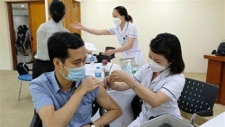 Tăng phụ cấp ưu đãi theo nghề đối với viên chức y tế dự phòng, y tế cơ sở