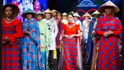 Áo dài Việt gây ấn tượng tại London