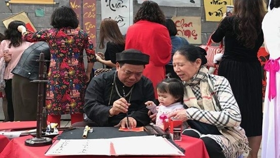 Nét đẹp phong tục xin chữ đầu năm