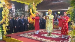 khai mac le hoi den tran nam 2024 hoanh trang va linh thieng