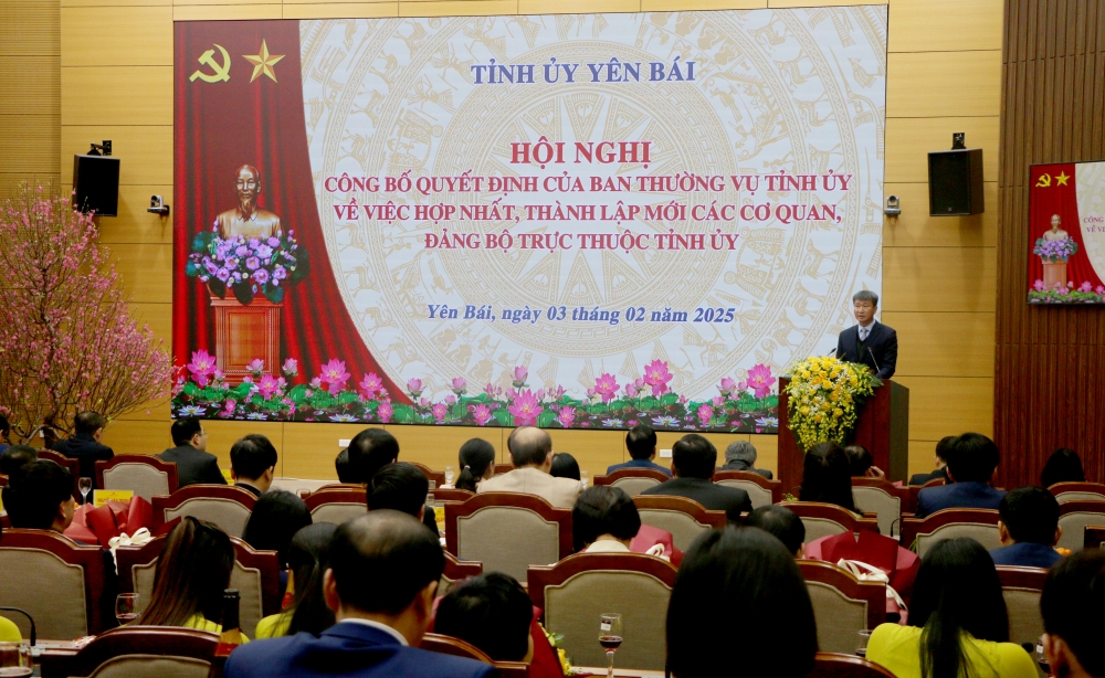 Nghĩ thật, làm thật, nêu gương thật