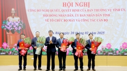 Yên Bái: Công bố nghị quyết, quyết định về công tác cán bộ