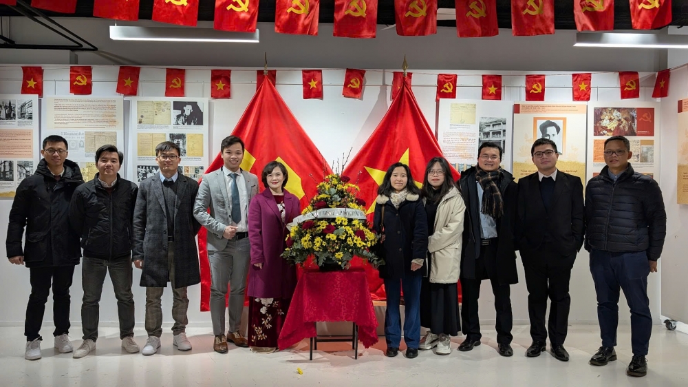 Trí thức Việt ở nước ngoài không còn băn khoăn "Về nước sẽ làm gì, ở đâu?" Trí thức Việt ở nước ngoài không còn băn khoăn "Về nước sẽ làm gì, ở đâu?"