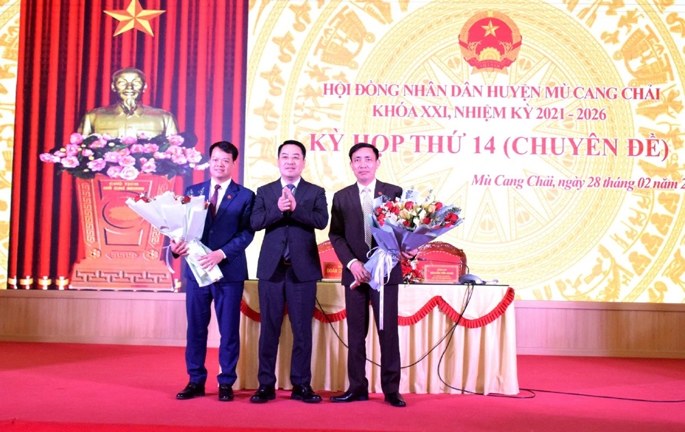 Chủ tịch UBND tỉnh Yên Bái dự Hội nghị công bố quyết định về công tác cán bộ tại Mù Cang Chải