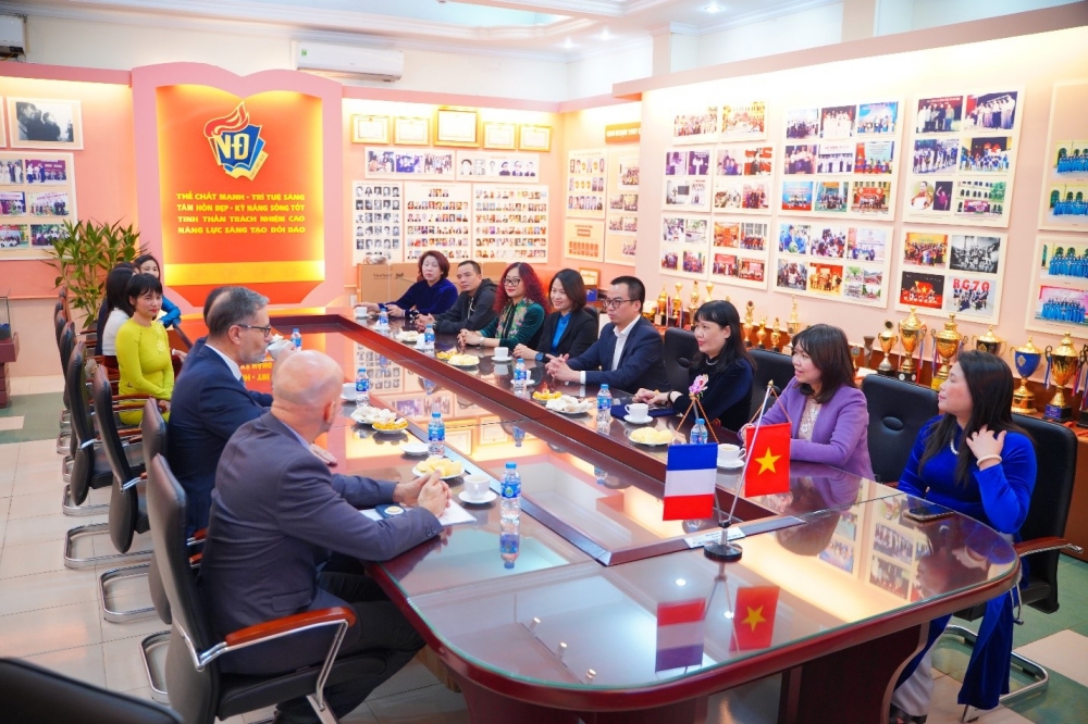 Trường THPT Việt Đức đón nhận danh hiệu LabelFrancÉducation năm học 2025–2026
