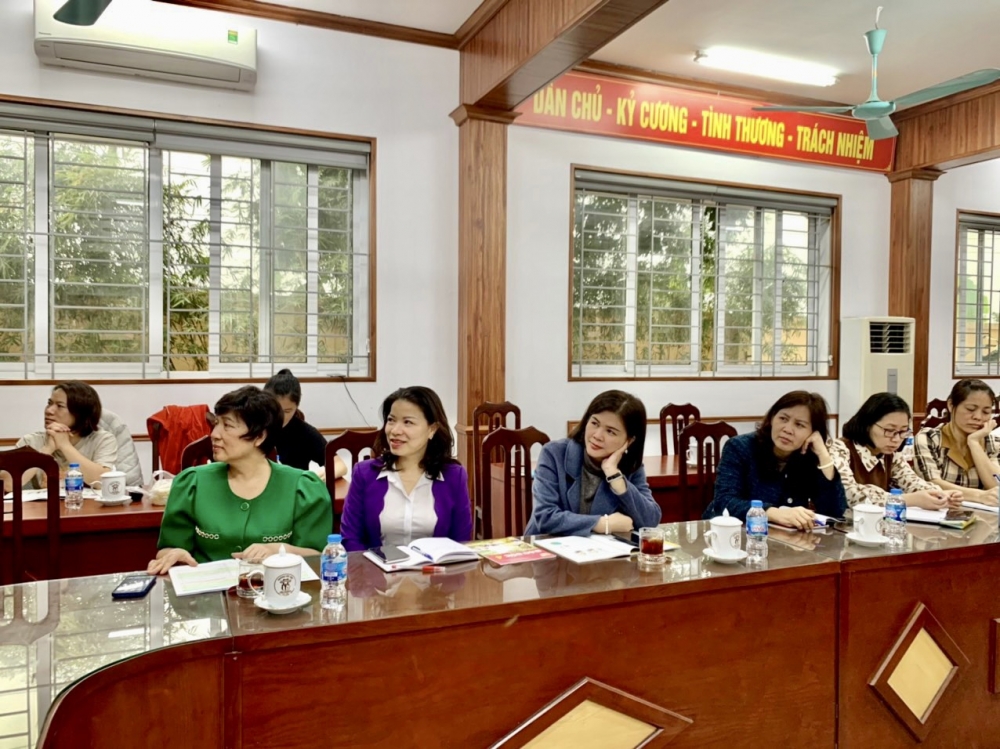 Gia Lâm (Hà Nội): Giới thiệu sách giáo khoa lớp 4 theo chương trình GDPT 2018 cho các giáo viên