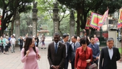 giam doc trung tam di san the gioi unesco tham van mieu quoc tu giam