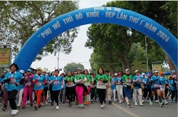 Gần 1.000 người tham gia Giải đi bộ "Phụ nữ Thủ đô khỏe - đẹp" lần thứ I năm 2024
