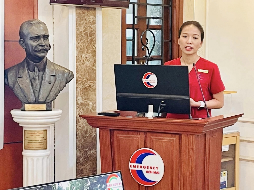 Bộ Y tế tặng bằng khen cho điều dưỡng cấp cứu du khách ngoại quốc tại Đà Nẵng