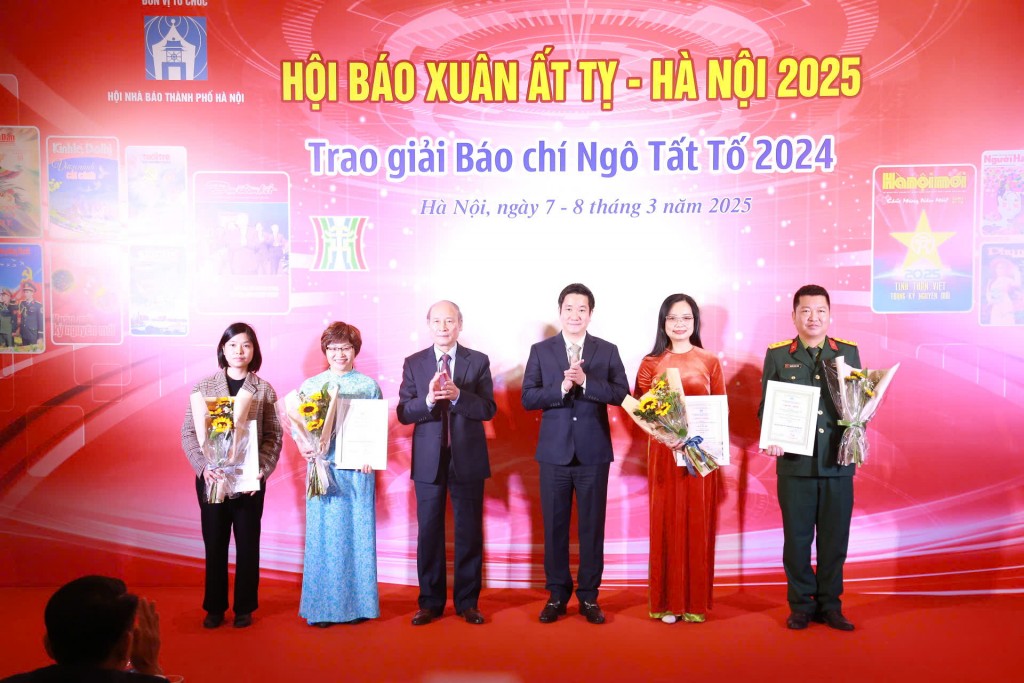 Báo tuổi trẻ Thủ đô là một trong các đơn vị có tác phẩm đoạt giải Nhì
