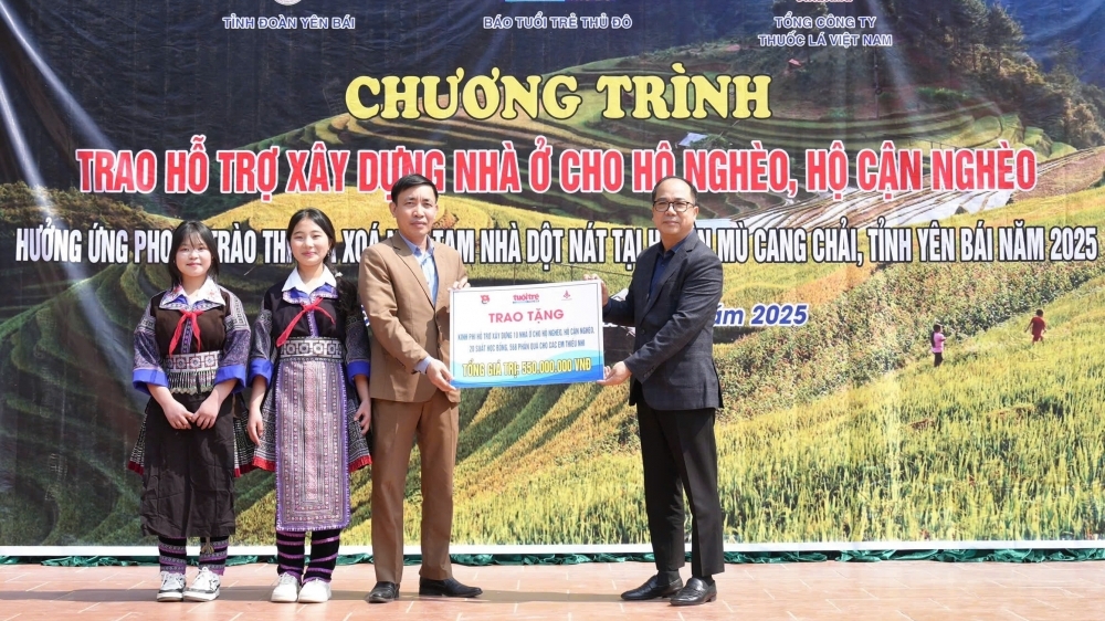 Báo Tuổi trẻ Thủ đô góp sức cùng Yên Bái xóa nhà tạm cho người nghèo