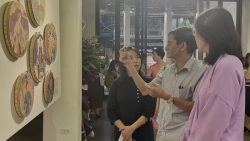 Triển lãm “Dòng tranh dân gian Hàng Trống”