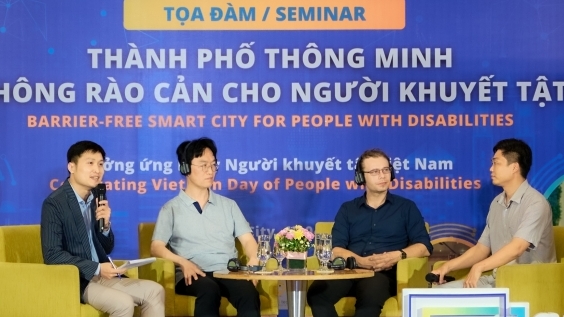 Thành phố thông minh không rào cản cho người khuyết tật