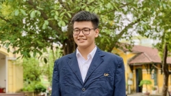 Những điều đặc biệt về tân đảng viên 18 tuổi trường Chu Văn An