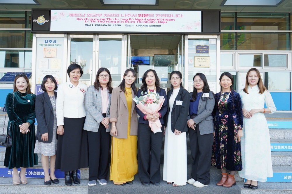 Xem xét đưa tiếng Việt vào giảng dạy tại các trường ở tỉnh Jeonbuk (Hàn Quốc)