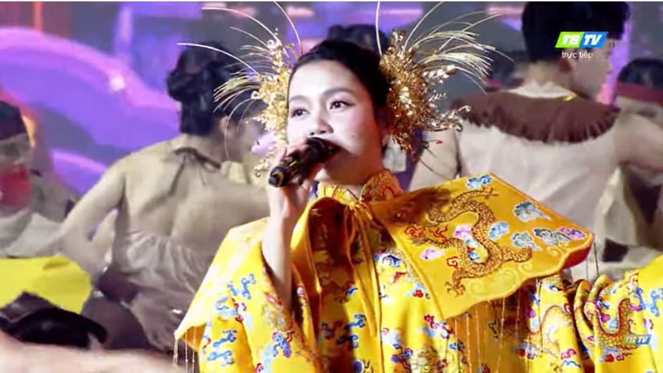 Đặc sắc chương trình nghệ thuật “Uy linh Thánh Mẫu Tiên La”