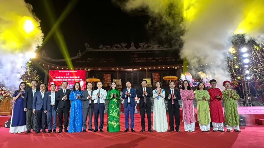 Quận Long Biên: Tưng bừng Lễ đón nhận bằng xếp hạng di tích cấp thành phố