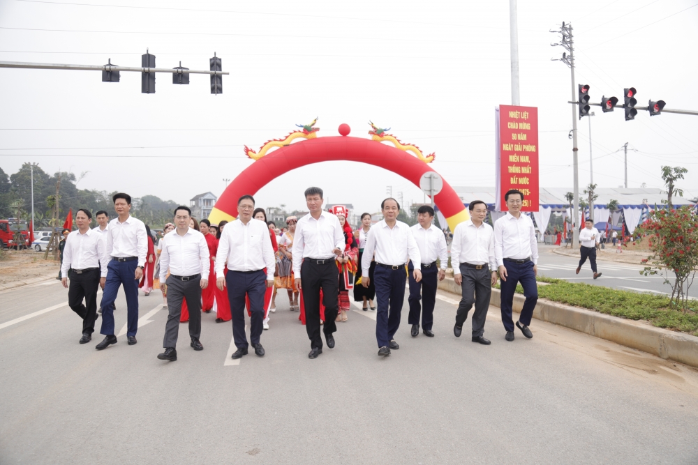 Khánh thành công trình Đường nối Quốc lộ 37, Quốc lộ 32C với cao tốc Nội Bài – Lào Cai