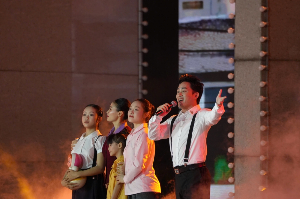 Hùng tráng khúc ca khải hoàn