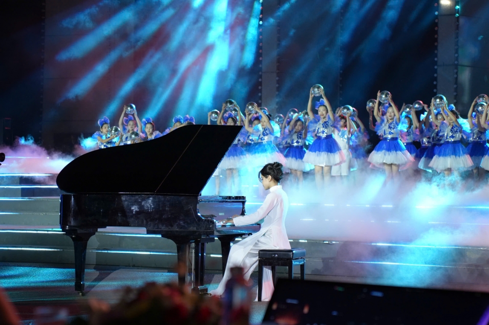 Hùng tráng khúc ca khải hoàn