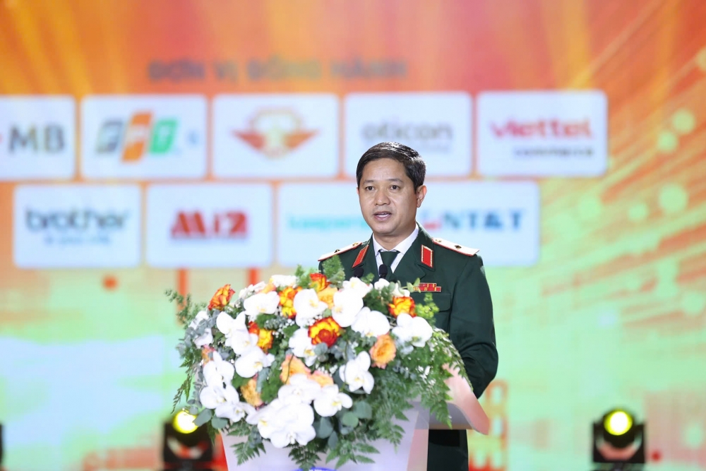 Những bức điện tối khẩn trong thời khắc lịch sử