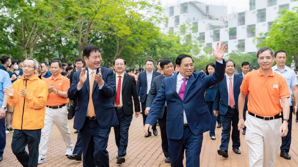 Tạo điều kiện thuận lợi thành lập và phát triển các trường đại học số