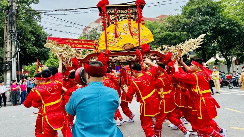 Âm vang Lễ hội đền mẫu Thái Bình