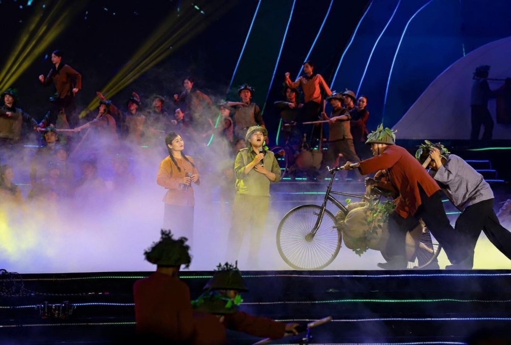 Sâu lắng bản hùng ca “Điện Biên Phủ- Mốc vàng lịch sử”