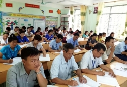 dien bien nhieu hoat dong trong ngay hoi ai