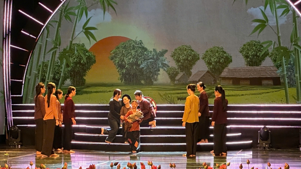 Xúc động những lời ca dâng Bác