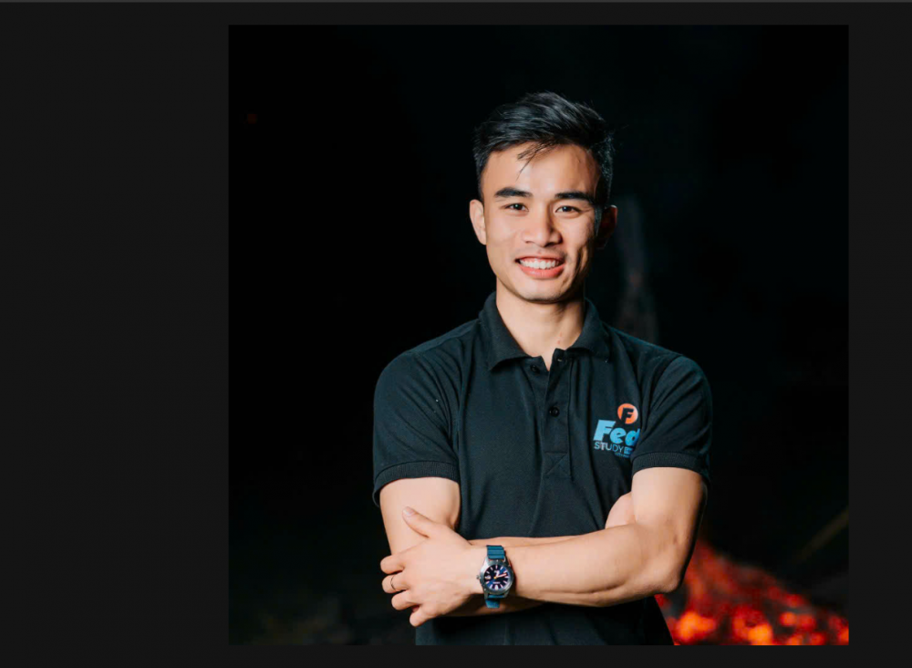 Hành trình "biến hình" từ cậu bé nói lắp đến chuyên giao đào tạo của CEO Fed English