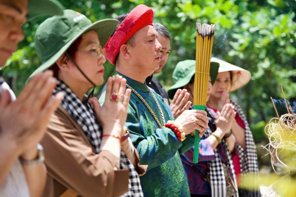 Người tạo ra xu hướng dùng mã tranh trong tín ngưỡng thờ Mẫu