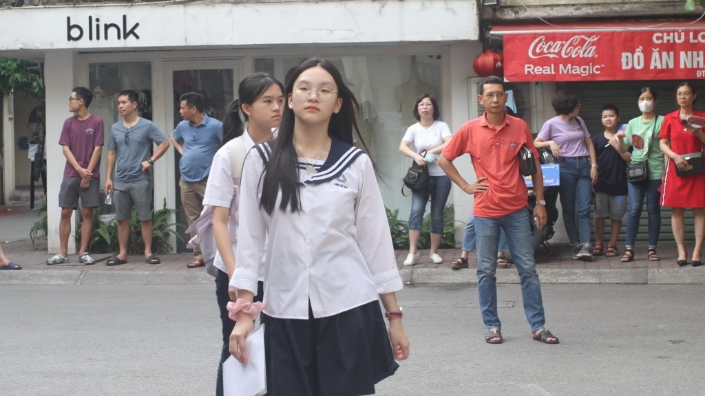 Thí sinh dự thi môn cuối cùng kỳ thi tuyển sinh vào lớp 10