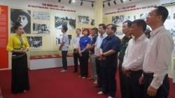 trien lam anh 33 so bao quan doi nhan dan dac biet xuat ban tai chien truong dien bien phu