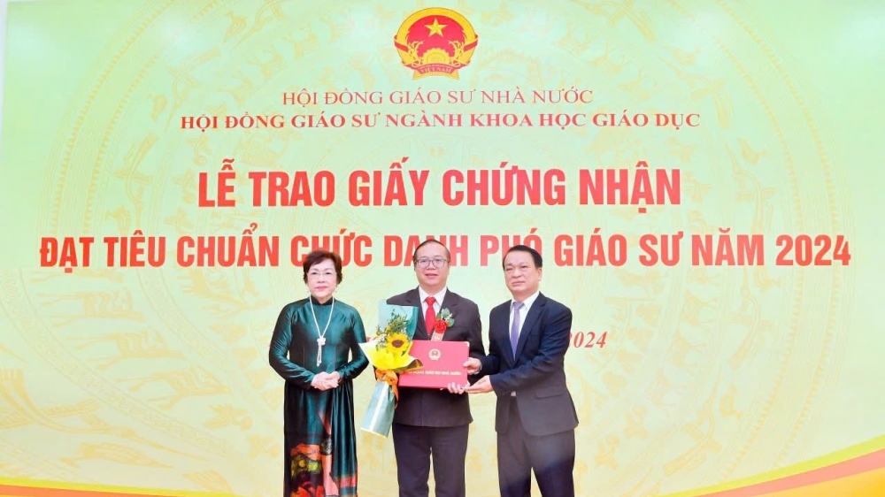 Nhà khoa học tâm huyết với sự nghiệp đổi mới giáo dục