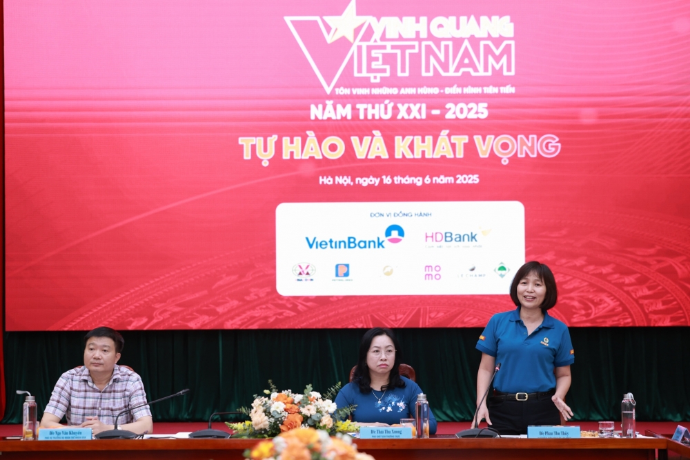 Tôn vinh 19 tấm gương anh hùng, điển hình tiên tiến