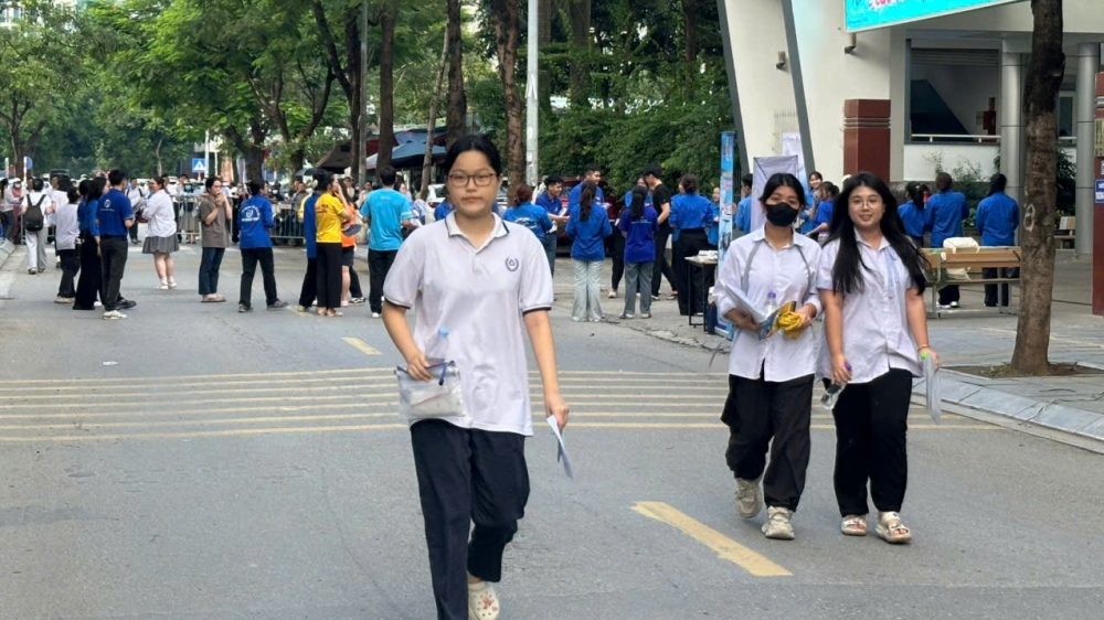 Đề Ngữ Văn tốt nghiệp THPT 2025  "hay và ý nghĩa"