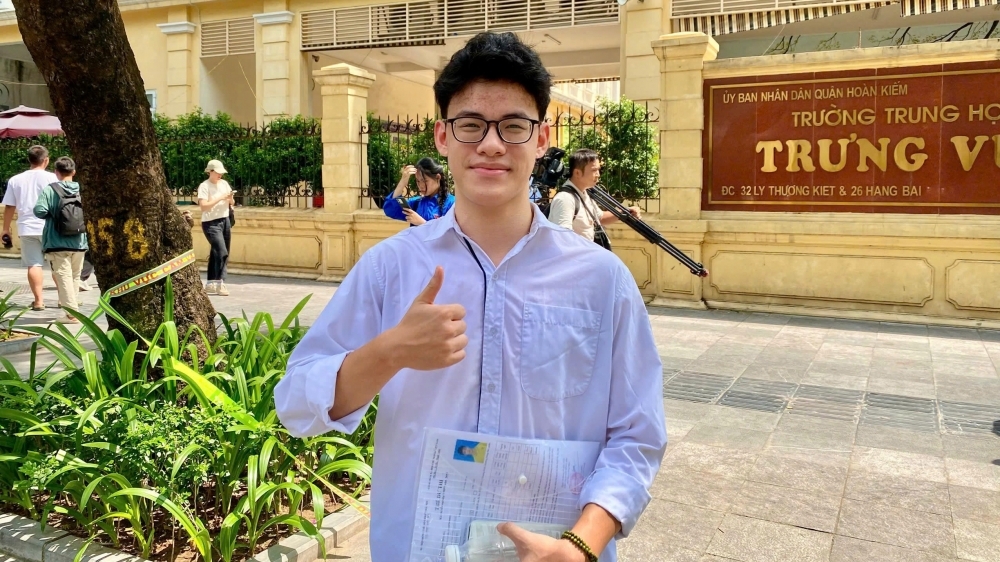 Đề Ngữ văn THPT 2025 vừa sức, thí sinh kỳ vọng đạt 8 điểm trở lên