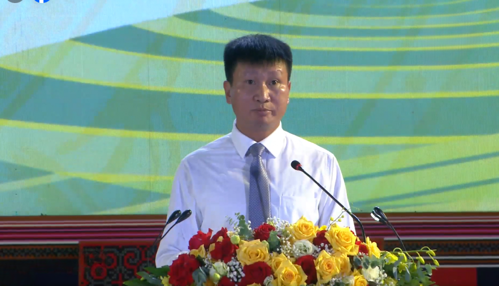 Yên Bái: Tưng bừng chương trình nghệ thuật chào mừng thành lập tỉnh Lào Cai mới