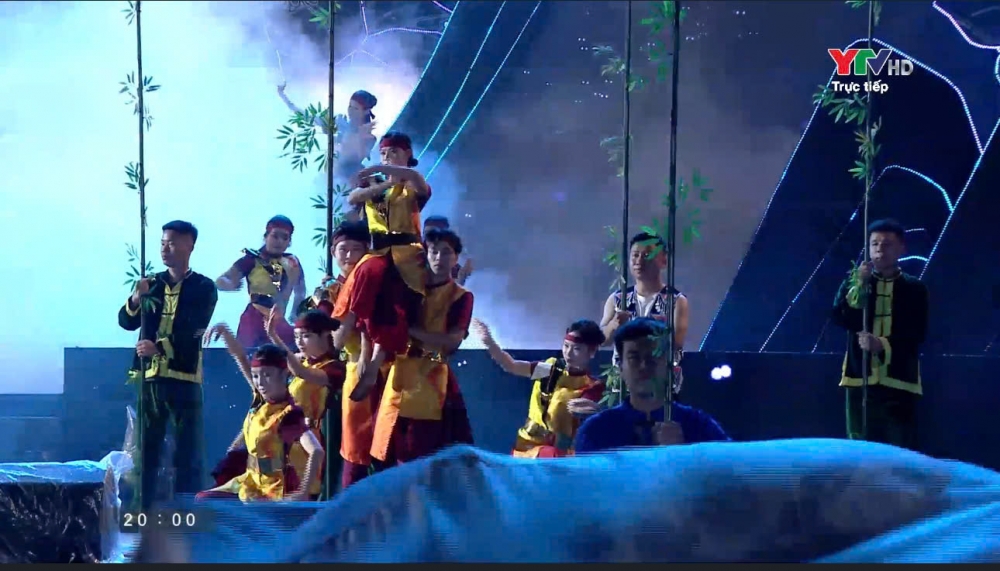 Yên Bái: Tưng bừng chương trình nghệ thuật chào mừng thành lập tỉnh Lào Cai mới