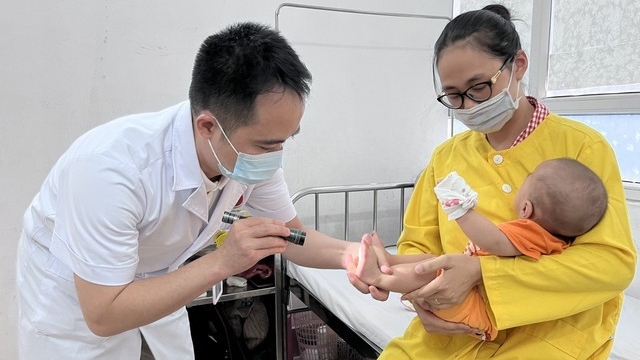 Bộ Y tế lập 7 đoàn kiểm tra, giám sát phòng chống bệnh tay chân miệng